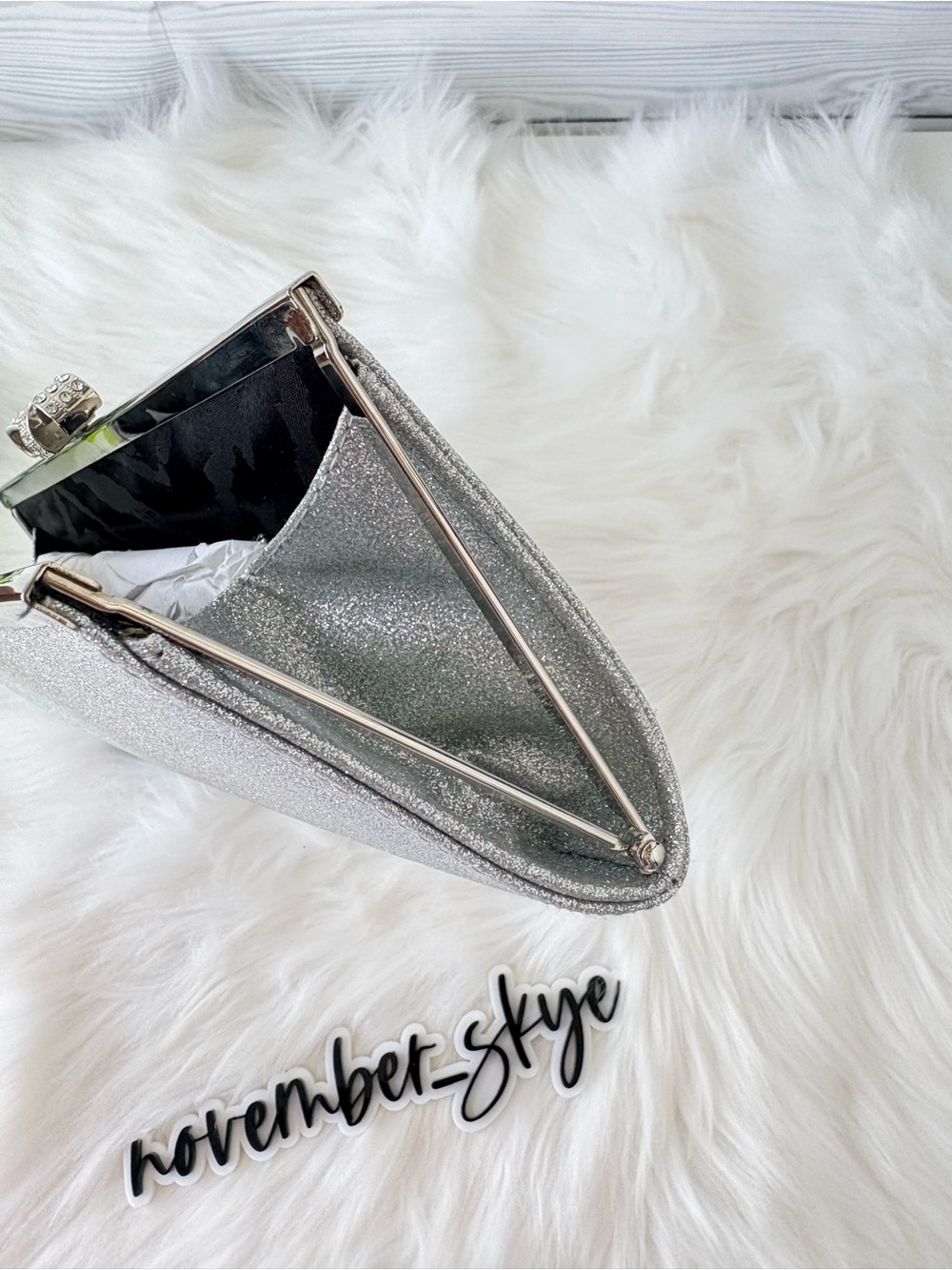Silver Glitter Bow Clasp Evening Clutch - Picture 11 of 13